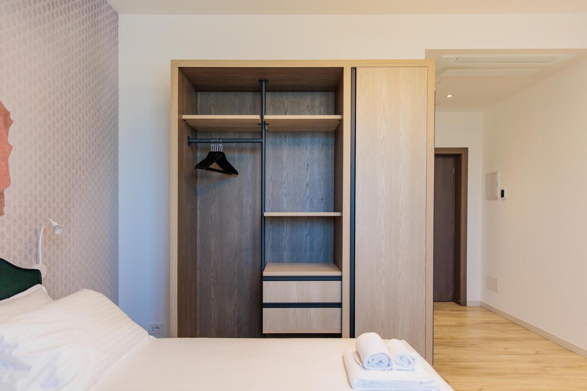 Ophelia Hotel Cazzago San Martino Ngoại thất bức ảnh