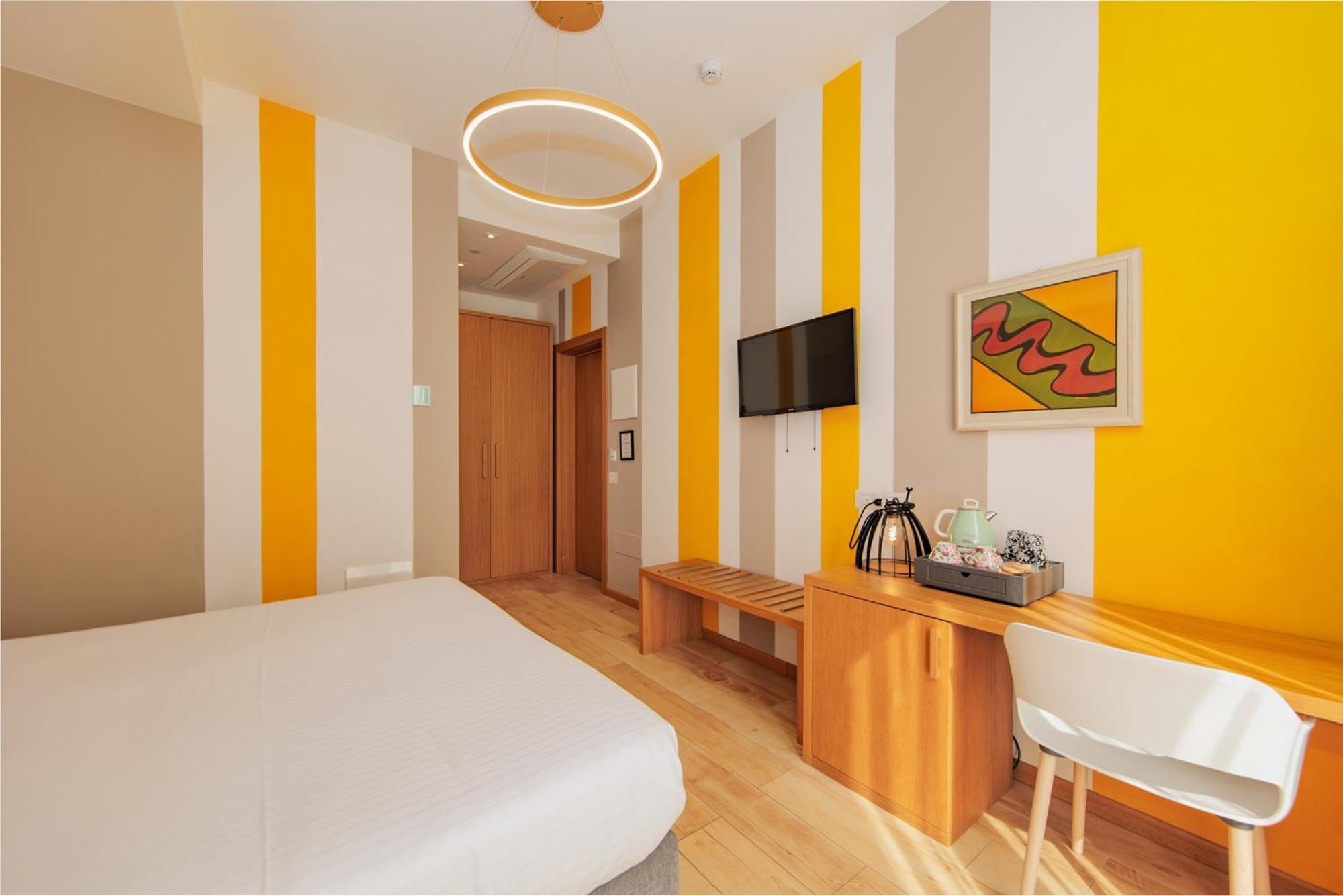 Ophelia Hotel Cazzago San Martino Ngoại thất bức ảnh