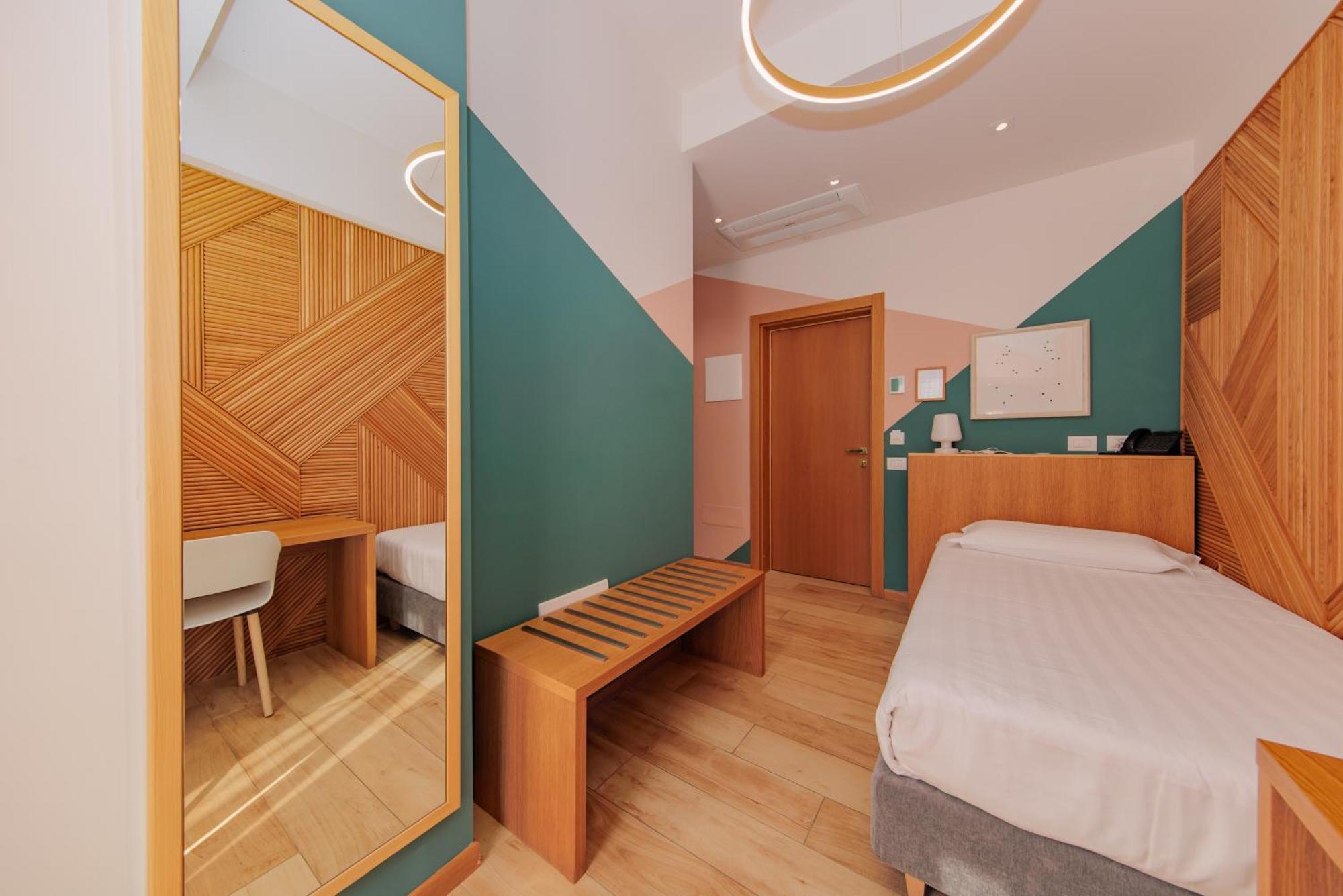 Ophelia Hotel Cazzago San Martino Ngoại thất bức ảnh