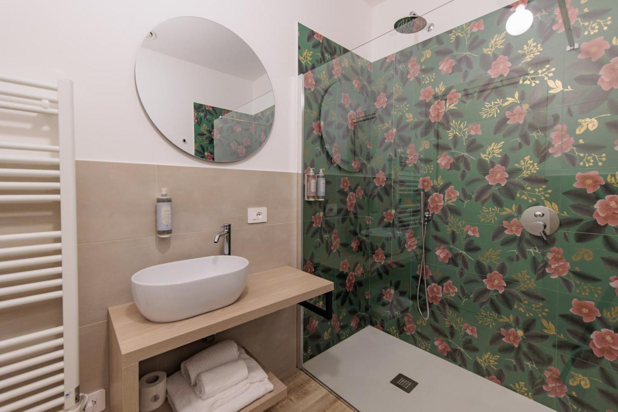 Ophelia Hotel Cazzago San Martino Ngoại thất bức ảnh